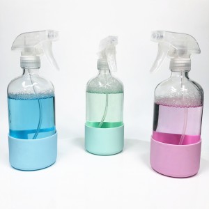 16oz 500ml clear boston round glass trigger spray bottles with silicone sleeve for essential oil cleaning